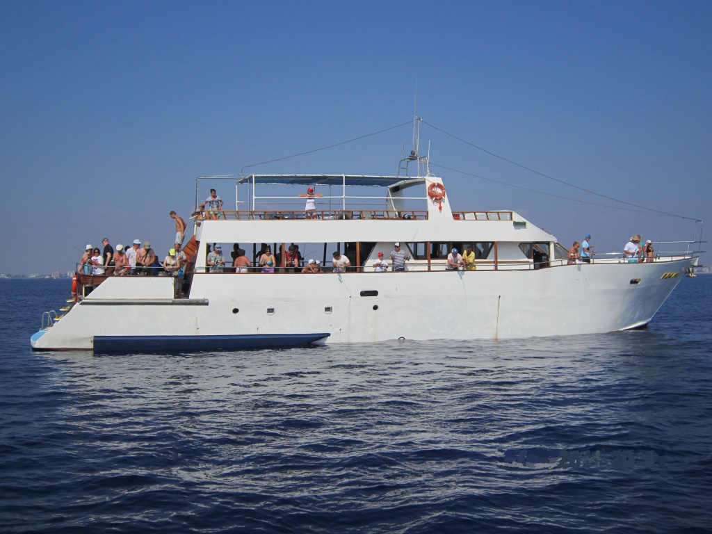 Yacht for 80 people for rent in Larnaca
