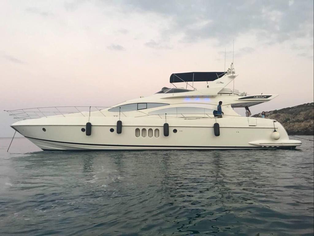 Yacht Azimut 68 for private charters in Limassol