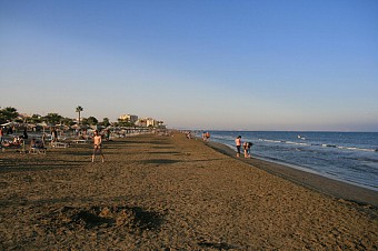 Makkenzi Beach